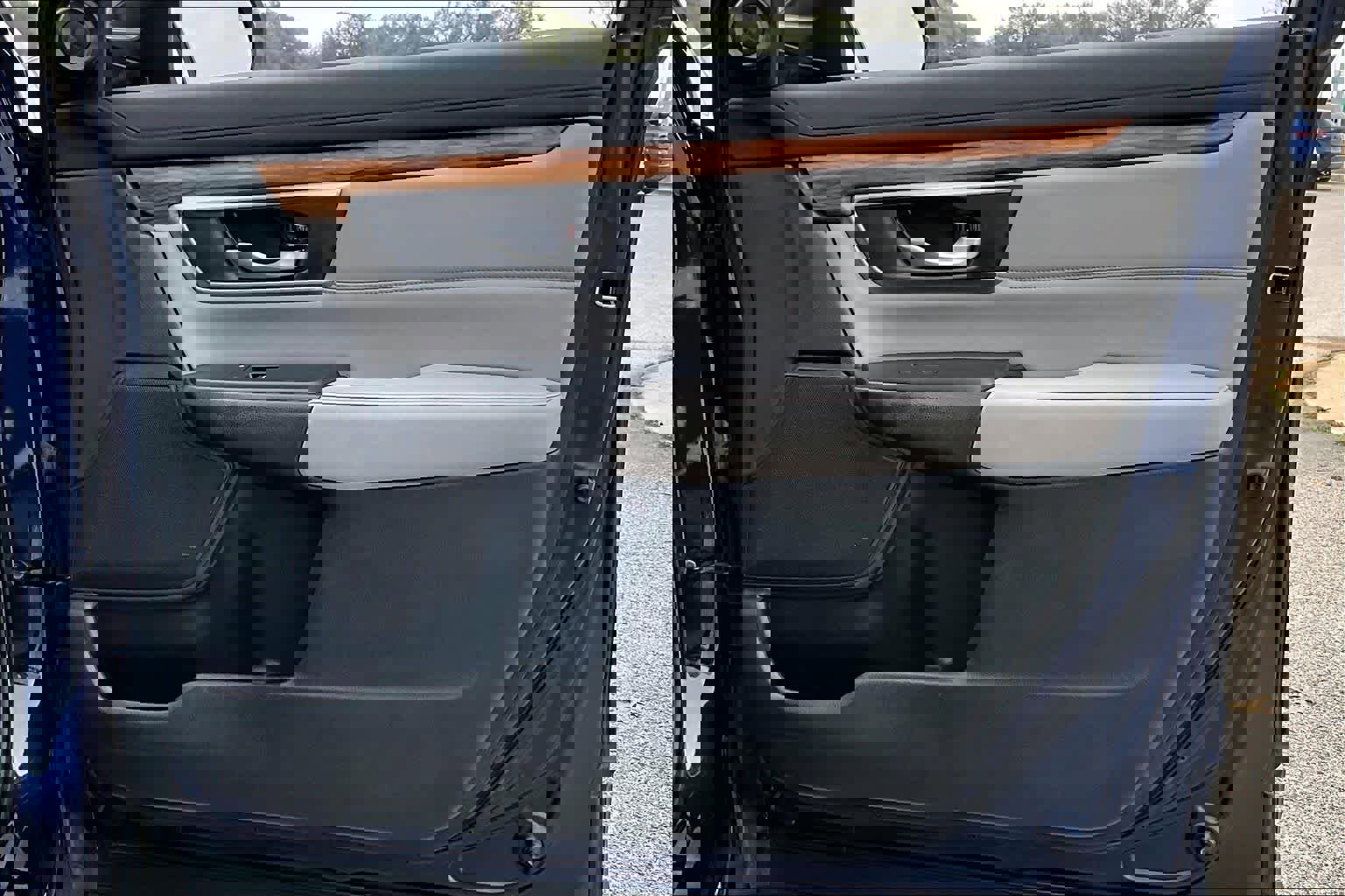 Used 2017 Honda CR-V EX-L image 23