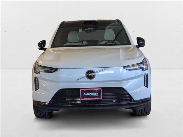 New 2025 Volvo EX90 Plus image 5