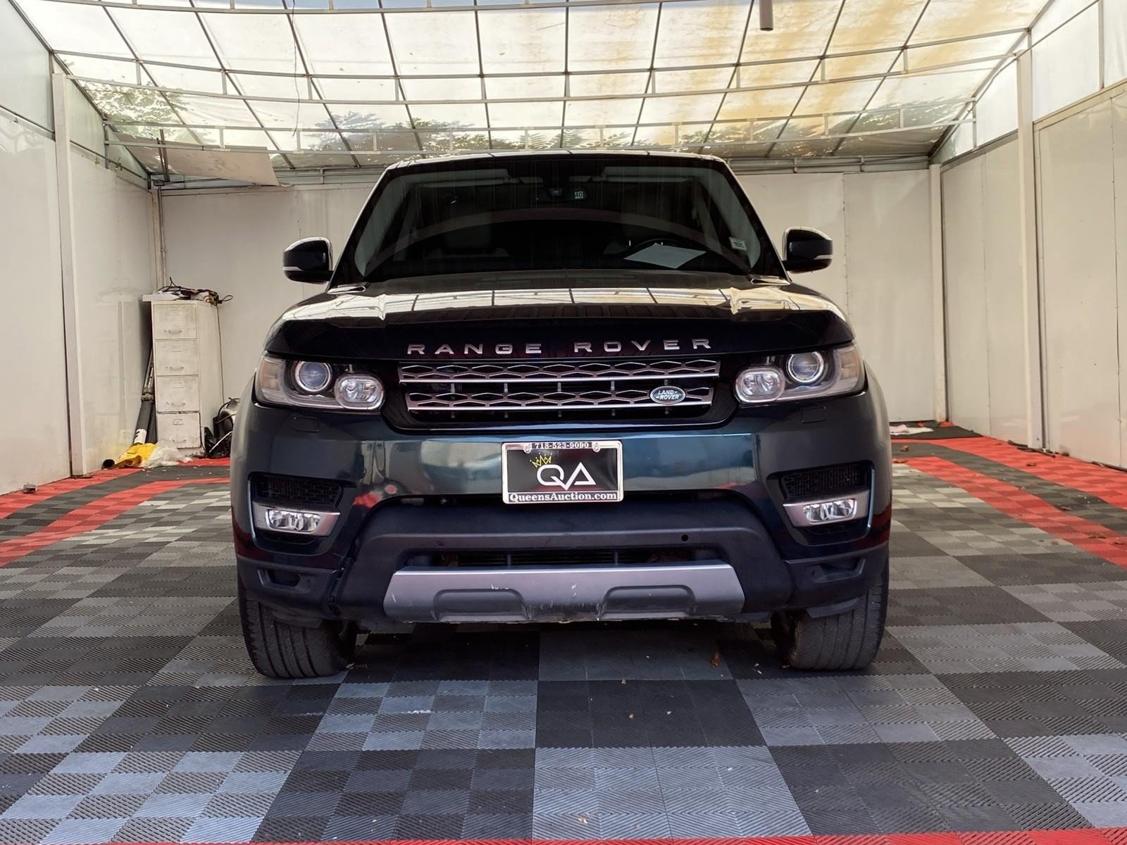 Used 2015 Land Rover Range Rover Sport HSE AWD/4WD image 2