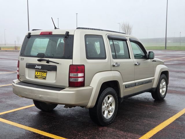 Used 2011 Jeep Liberty Sport AWD/4WD image 3