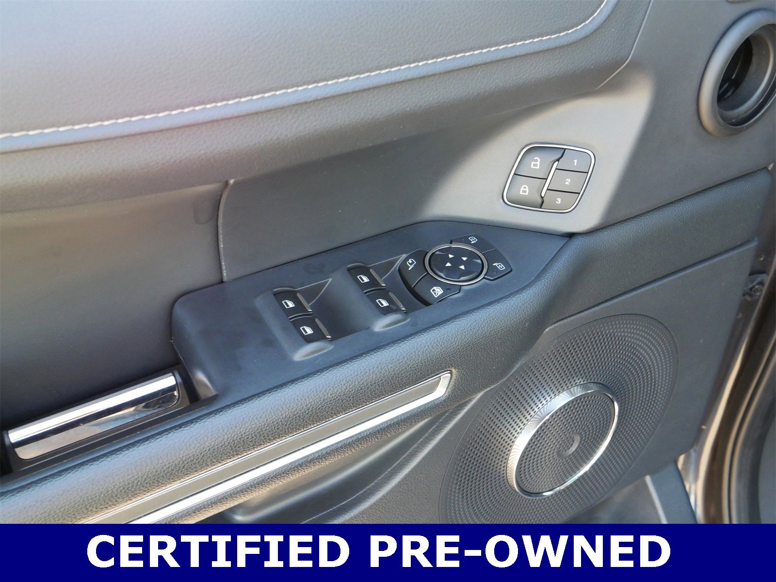 Certified 2024 Ford Expedition XLT image 15