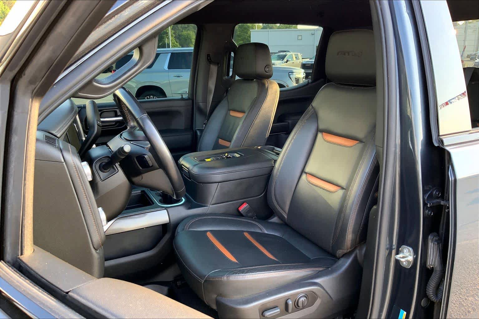 Used 2021 GMC Sierra 1500 AT4 AWD/4WD image 8