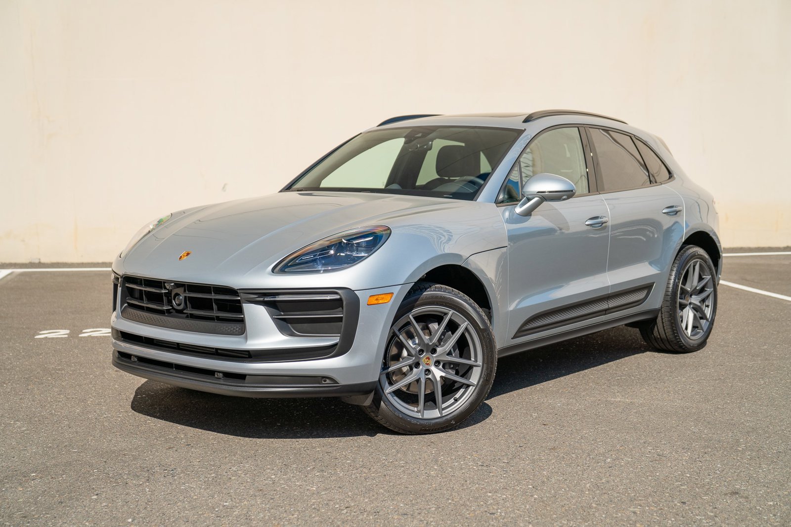 Certified 2026 Porsche Macan AWD/4WD video 1