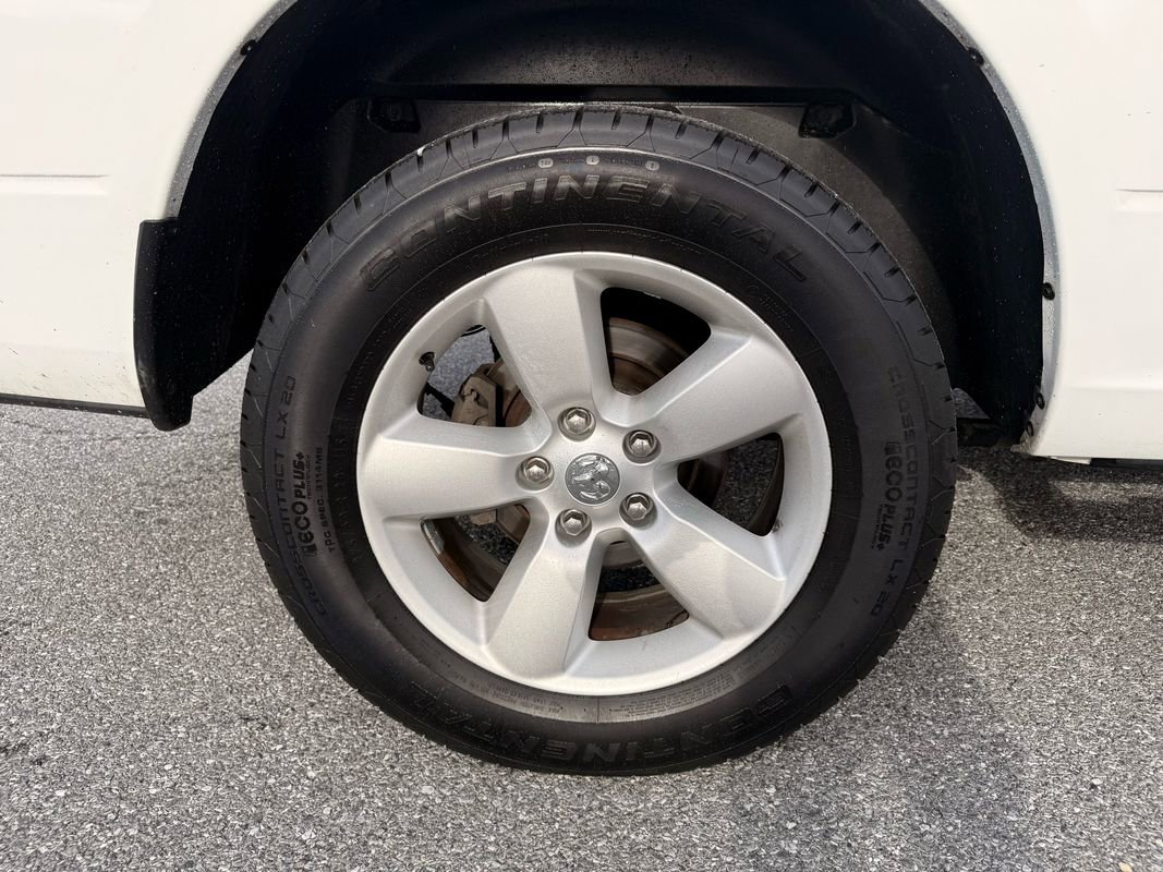 Used 2015 RAM 1500 Big Horn image 32