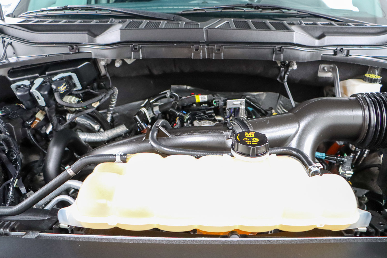 Used 2023 Ford F150 Lariat w/ Equipment Group 502A High image 32