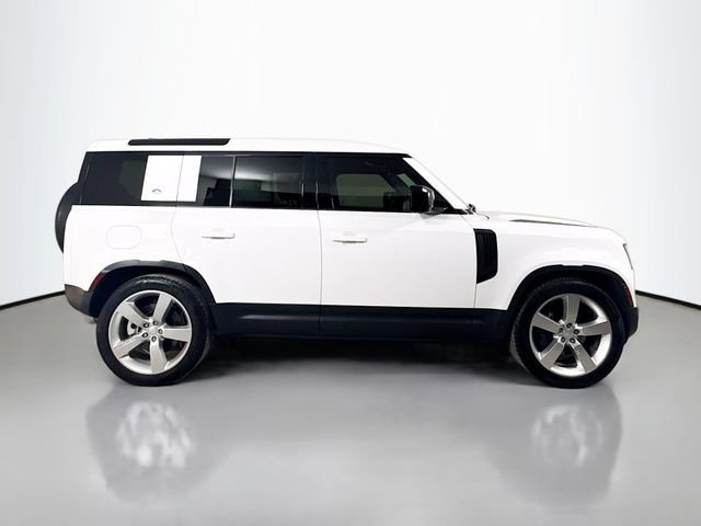 Certified 2024 Land Rover Defender 110 SE AWD/4WD image 4