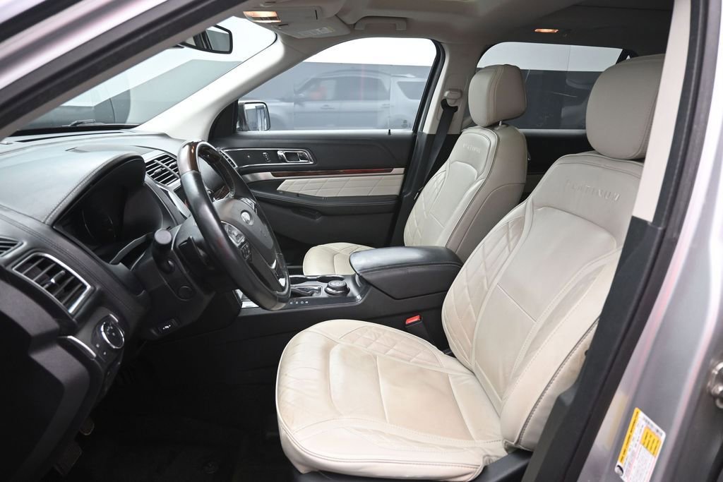 Used 2017 Ford Explorer Platinum AWD/4WD image 18