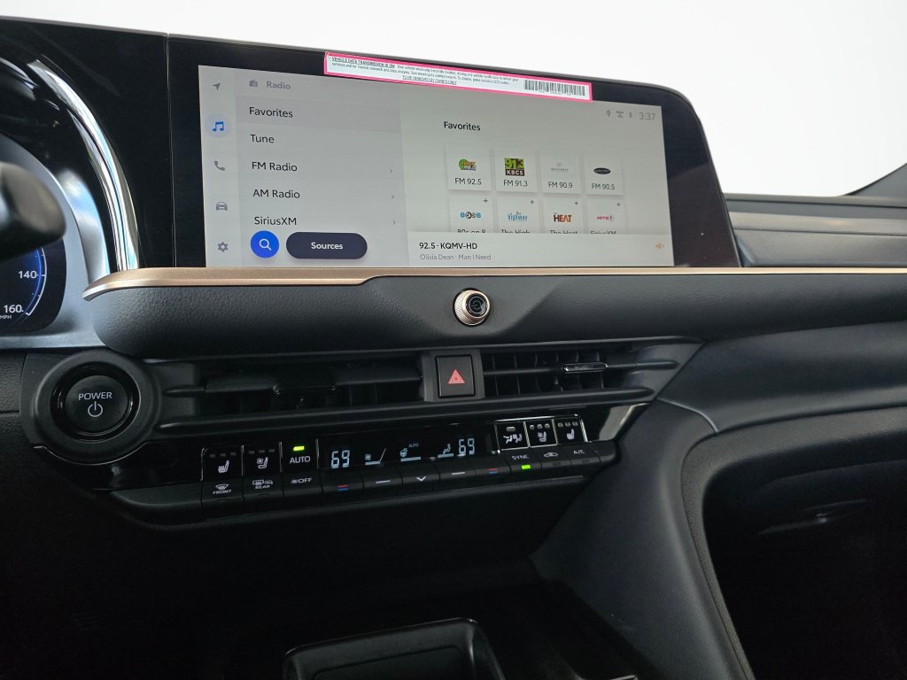 Used 2025 Toyota Crown AWD/4WD image 23