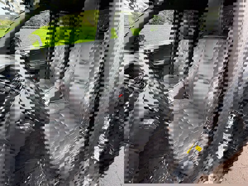 Used 2015 Volvo XC60 T6 R-Design Platinum image 11