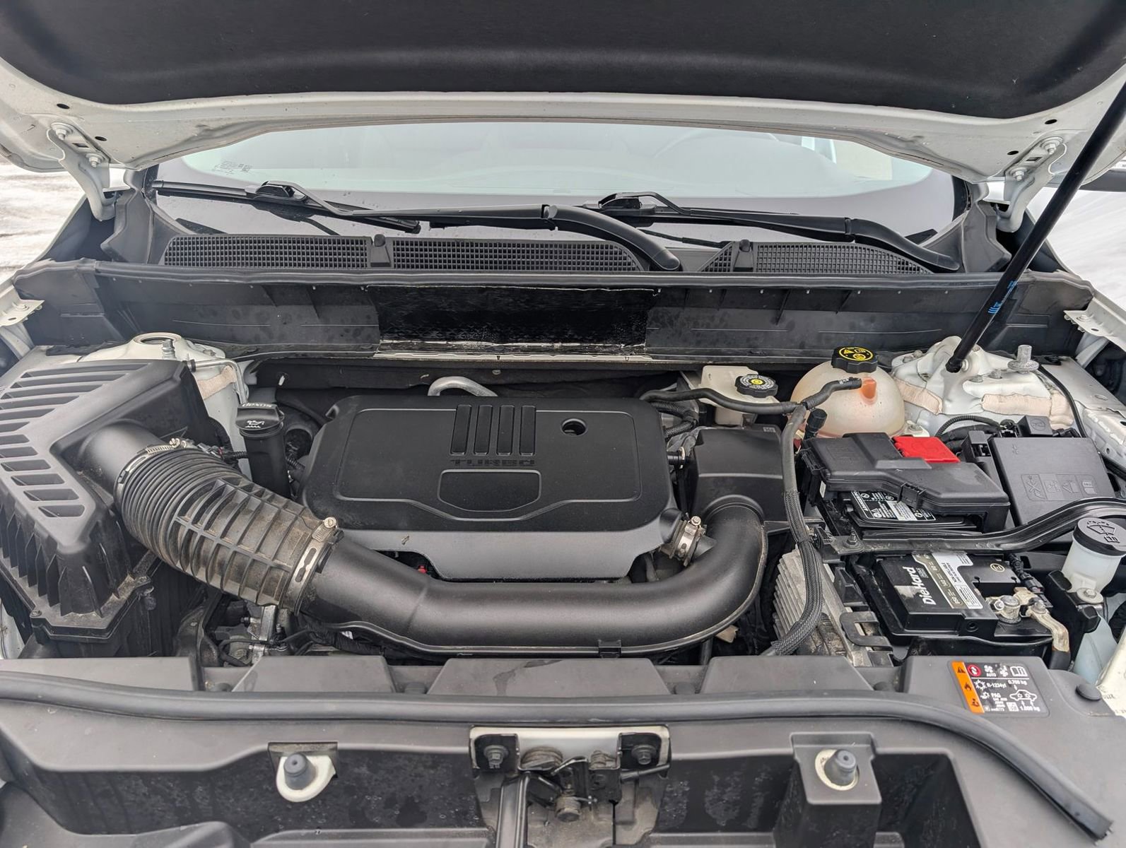 Used 2023 GMC Acadia SLT image 42