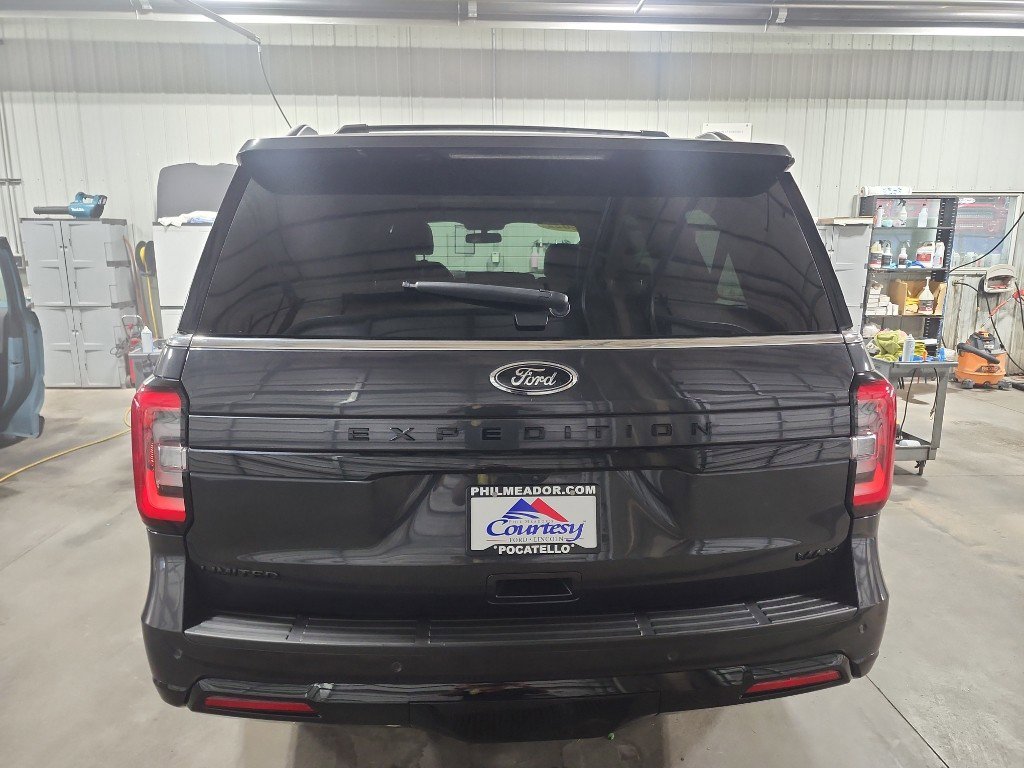 Used 2022 Ford Expedition Max Limited image 2