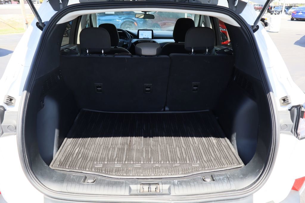 Used 2022 Ford Escape SE image 24