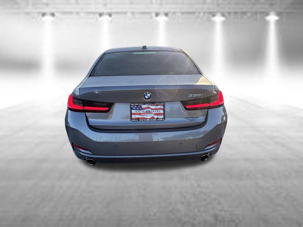 Used 2024 BMW 330i Sedan w/ Convenience Package RWD image 5