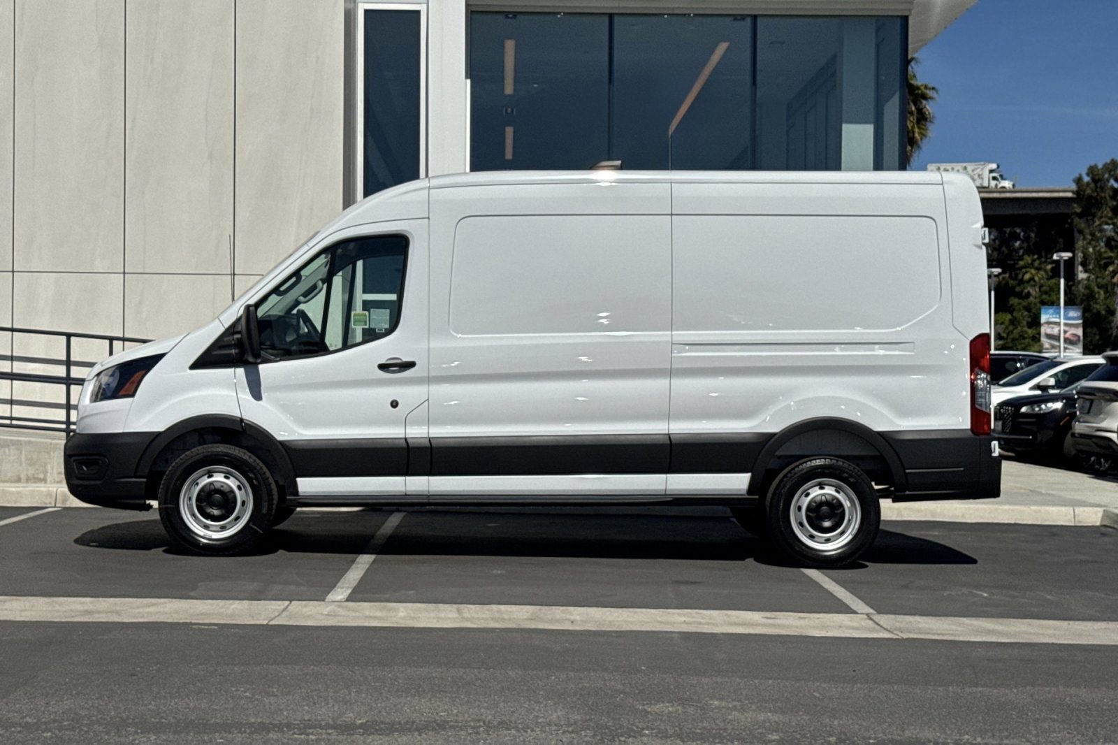 New 2026 Ford Transit 250 148 Medium Roof w/ Load Area Protection Package RWD image 6