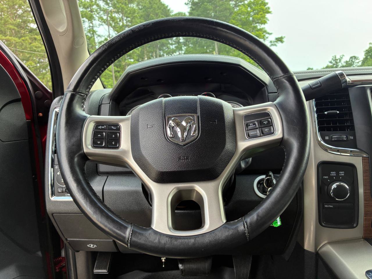 Used 2013 RAM 2500 Laramie AWD/4WD image 16