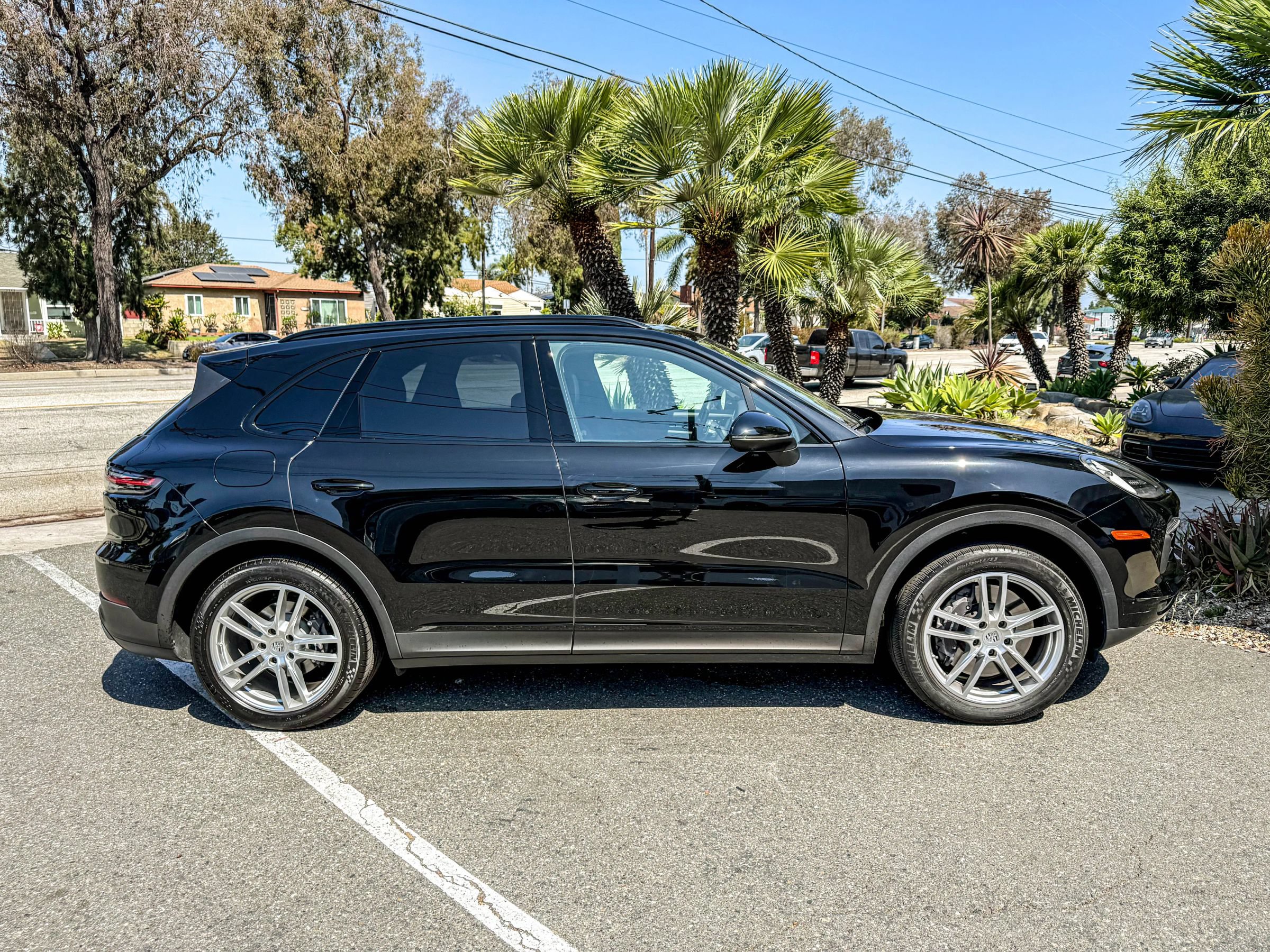 Used 2022 Porsche Cayenne Platinum Edition AWD/4WD image 16