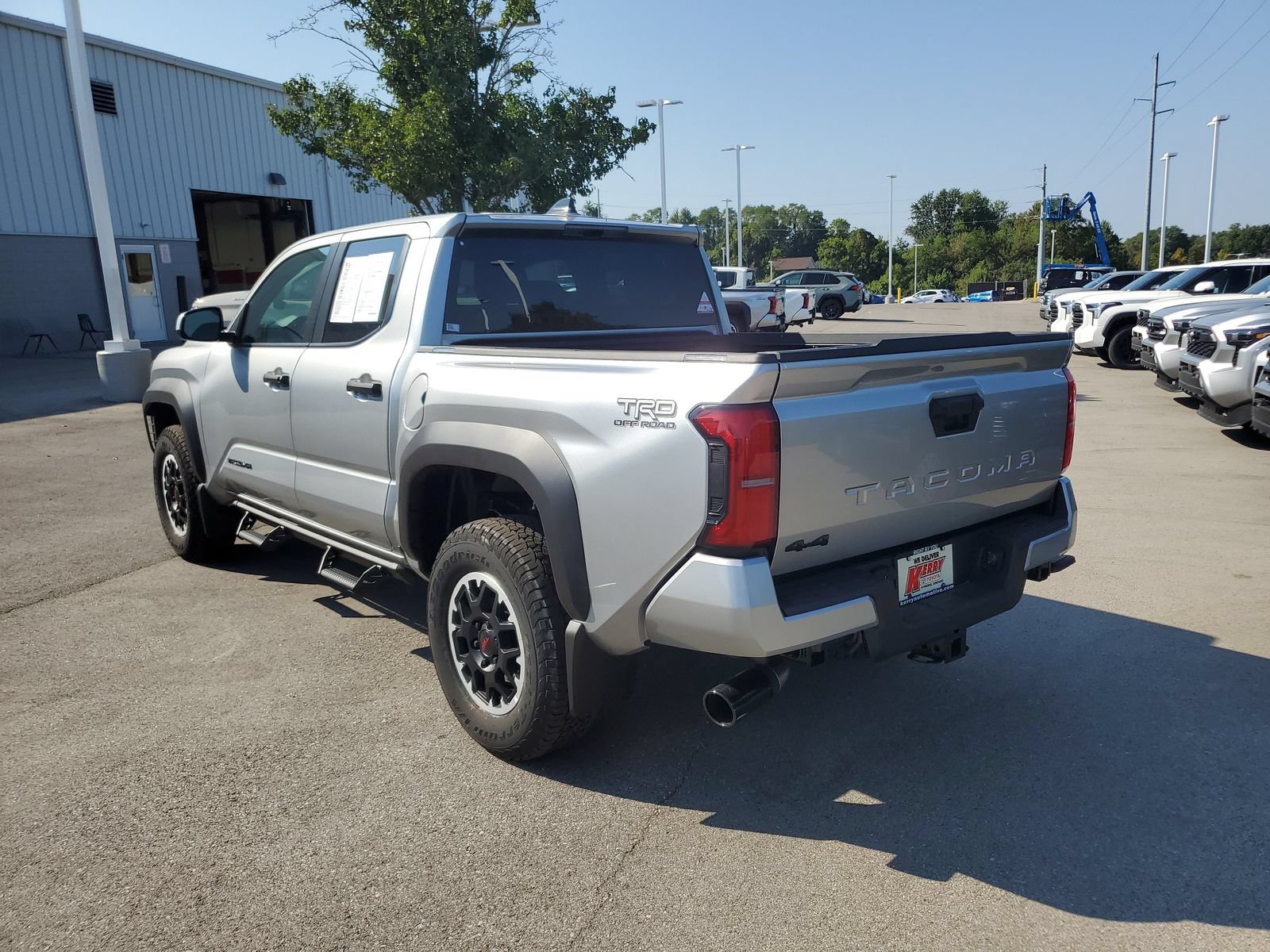 Certified 2026 Toyota Tacoma TRD Off-Road AWD/4WD image 3