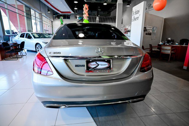 Used 2019 Mercedes-Benz C 300 4MATIC Sedan w/ Multimedia Package image 6