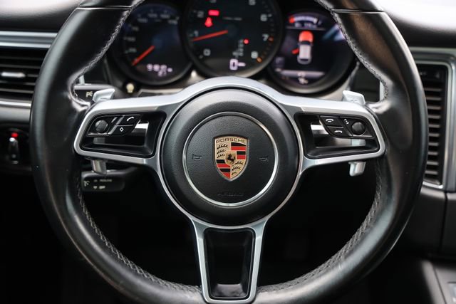 Used 2018 Porsche Macan AWD/4WD image 15