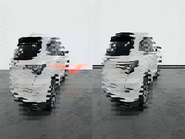 Used 2024 Acura MDX FWD w/ Technology Package image 3