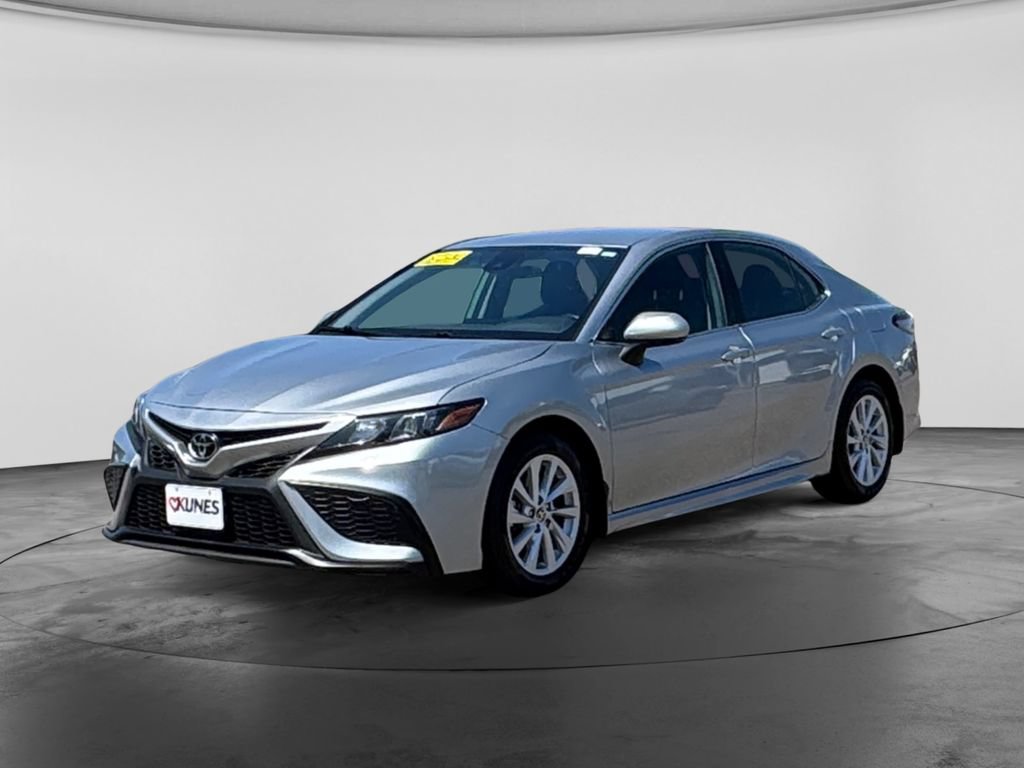 Used 2024 Toyota Camry SE FWD image 5
