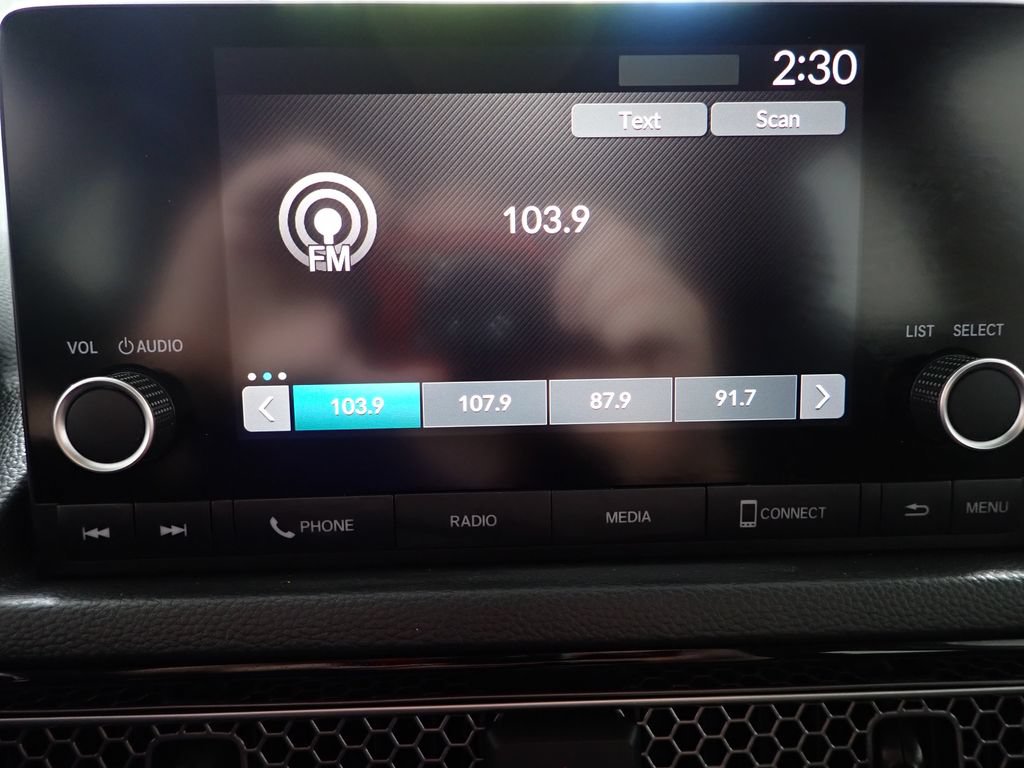 Used 2024 Honda Civic LX image 3
