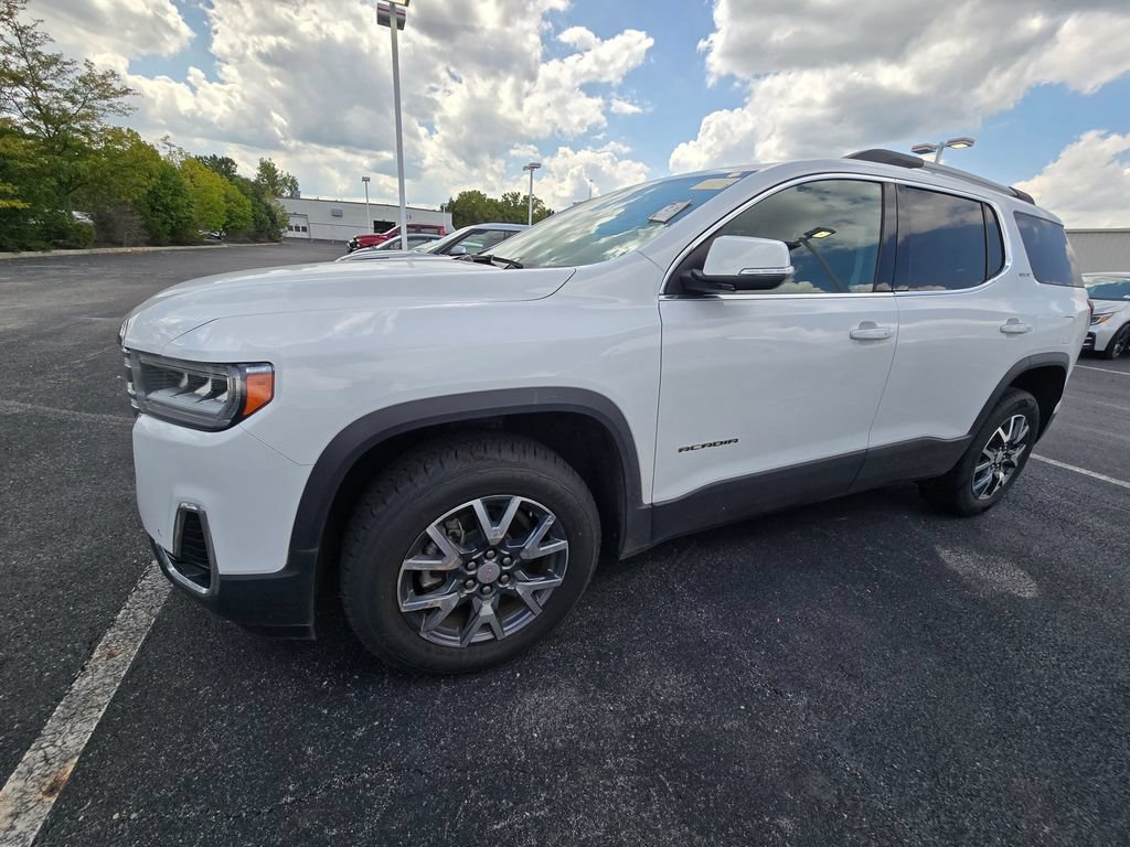 Used 2023 GMC Acadia SLT FWD image 4