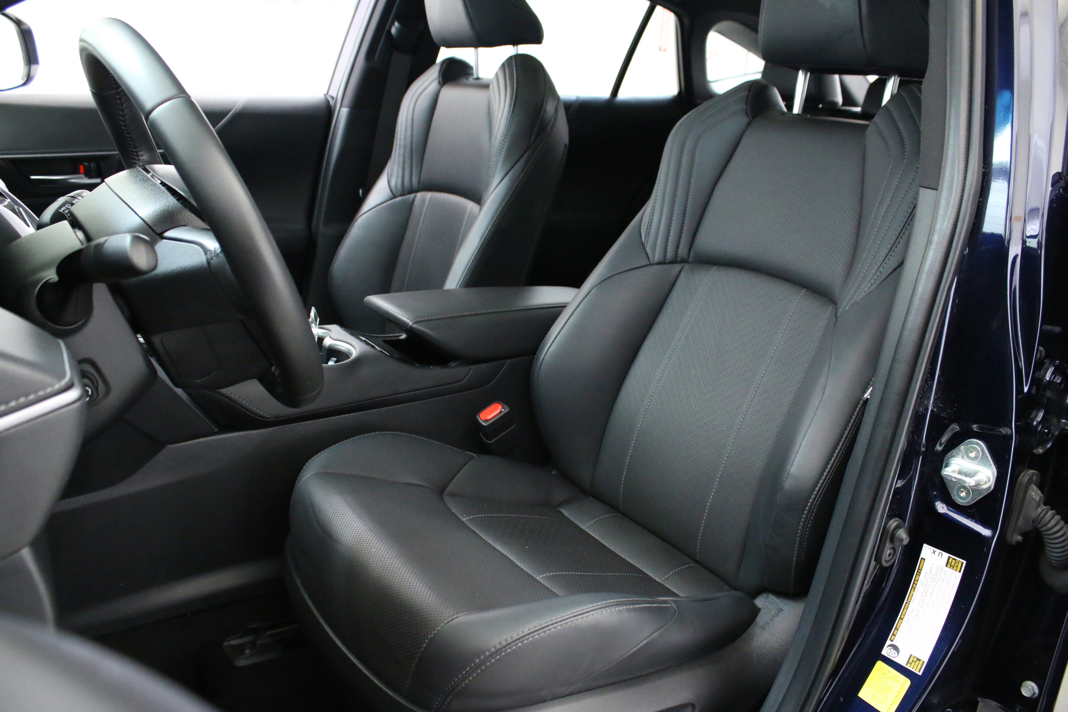 Used 2024 Toyota Venza Limited image 23