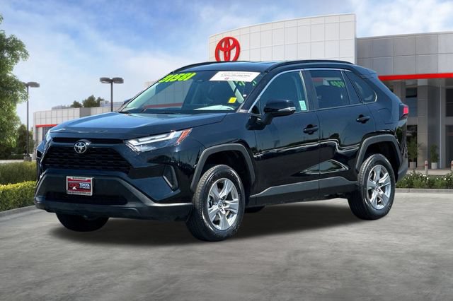 Used 2024 Toyota RAV4 XLE FWD image 10