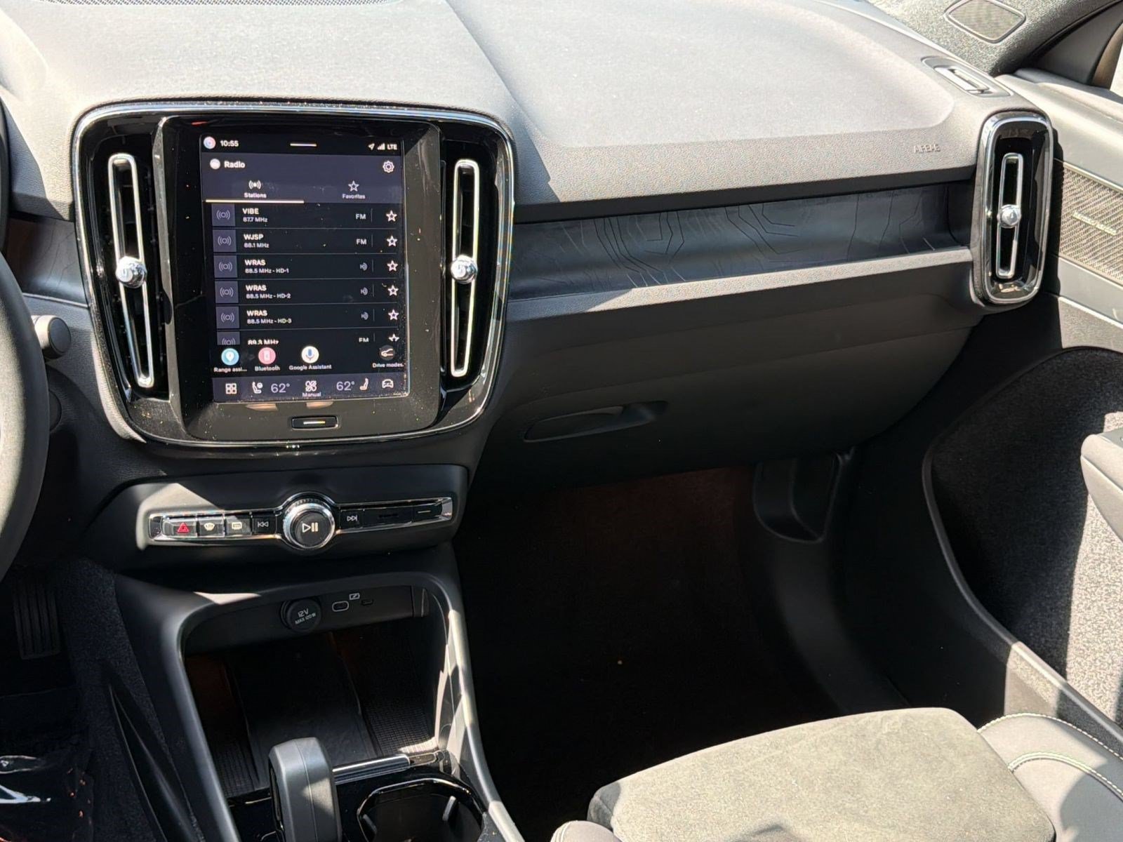 Certified 2023 Volvo C40 P8 Recharge Ultimate AWD/4WD image 26