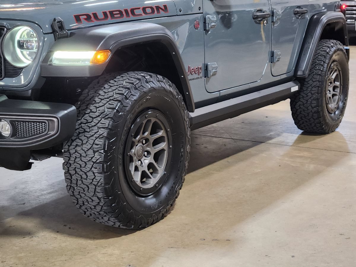 Used 2024 Jeep Wrangler Unlimited Rubicon w/ Technology Group AWD/4WD image 17