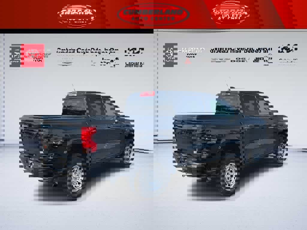 Used 2024 Chevrolet Colorado W/T image 8