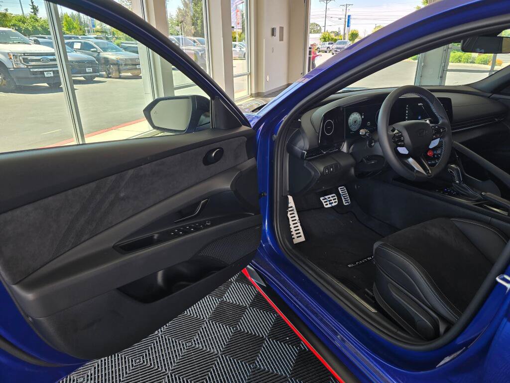 New 2026 Hyundai Elantra N w/ Cargo Package FWD image 33
