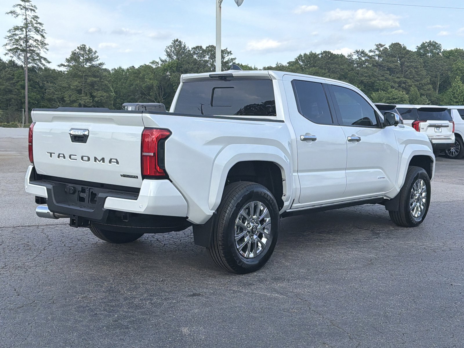 Used 2025 Toyota Tacoma Limited AWD/4WD image 12