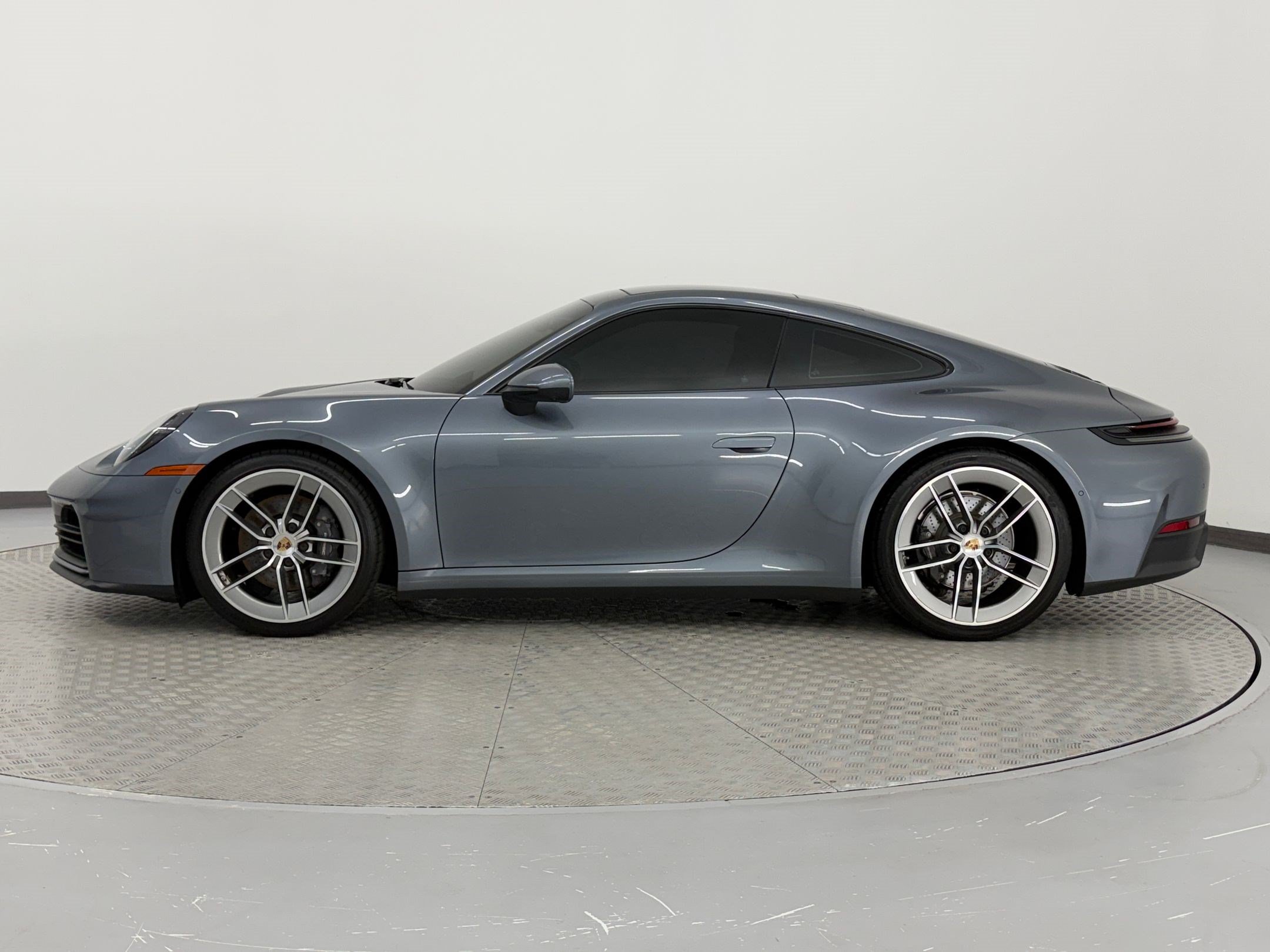 Certified 2025 Porsche 911 Carrera RWD image 2