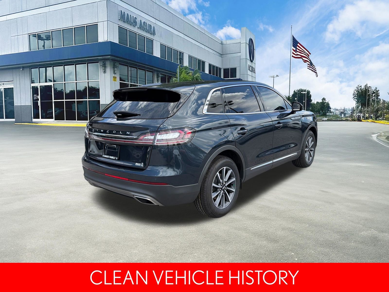 Used 2022 Lincoln Nautilus FWD image 4