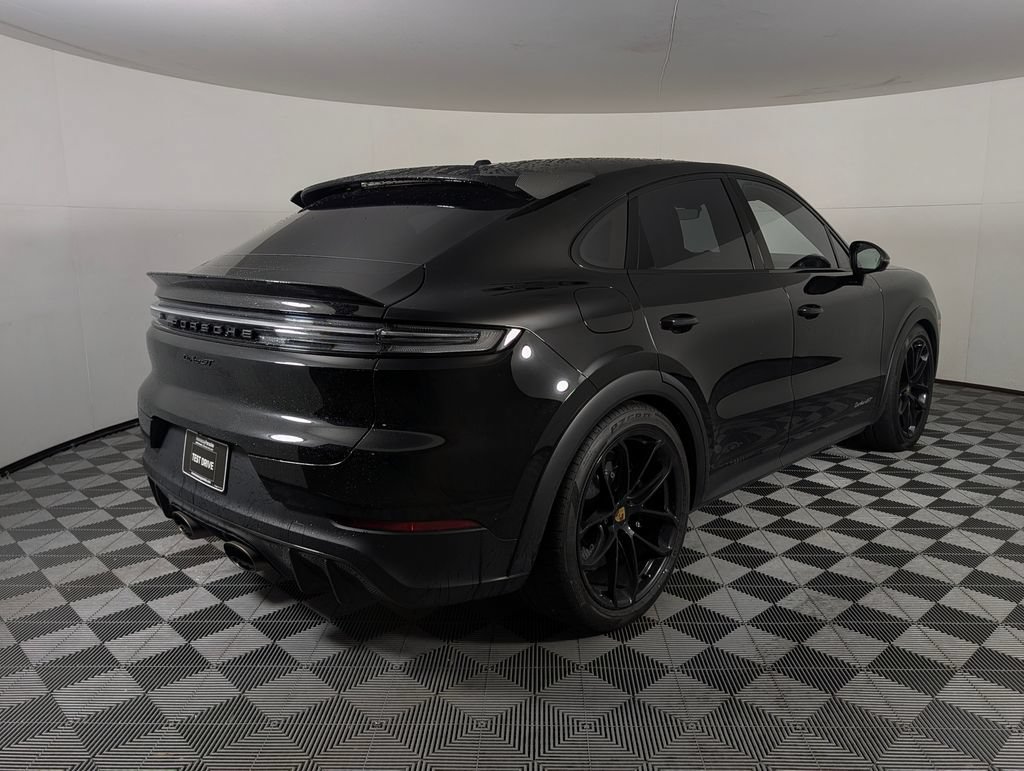 Certified 2024 Porsche Cayenne Turbo GT AWD/4WD image 6