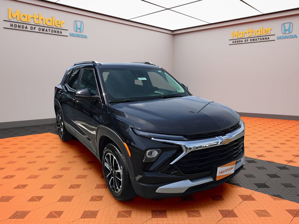 Used 2025 Chevrolet TrailBlazer LT AWD/4WD image 7