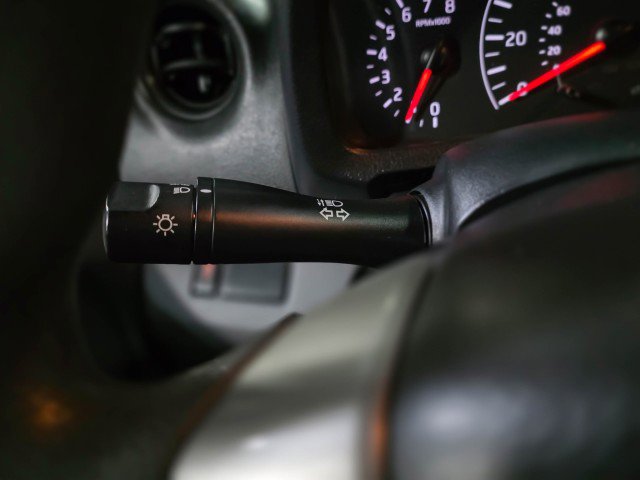 Used 2020 Nissan NV200 S FWD image 18