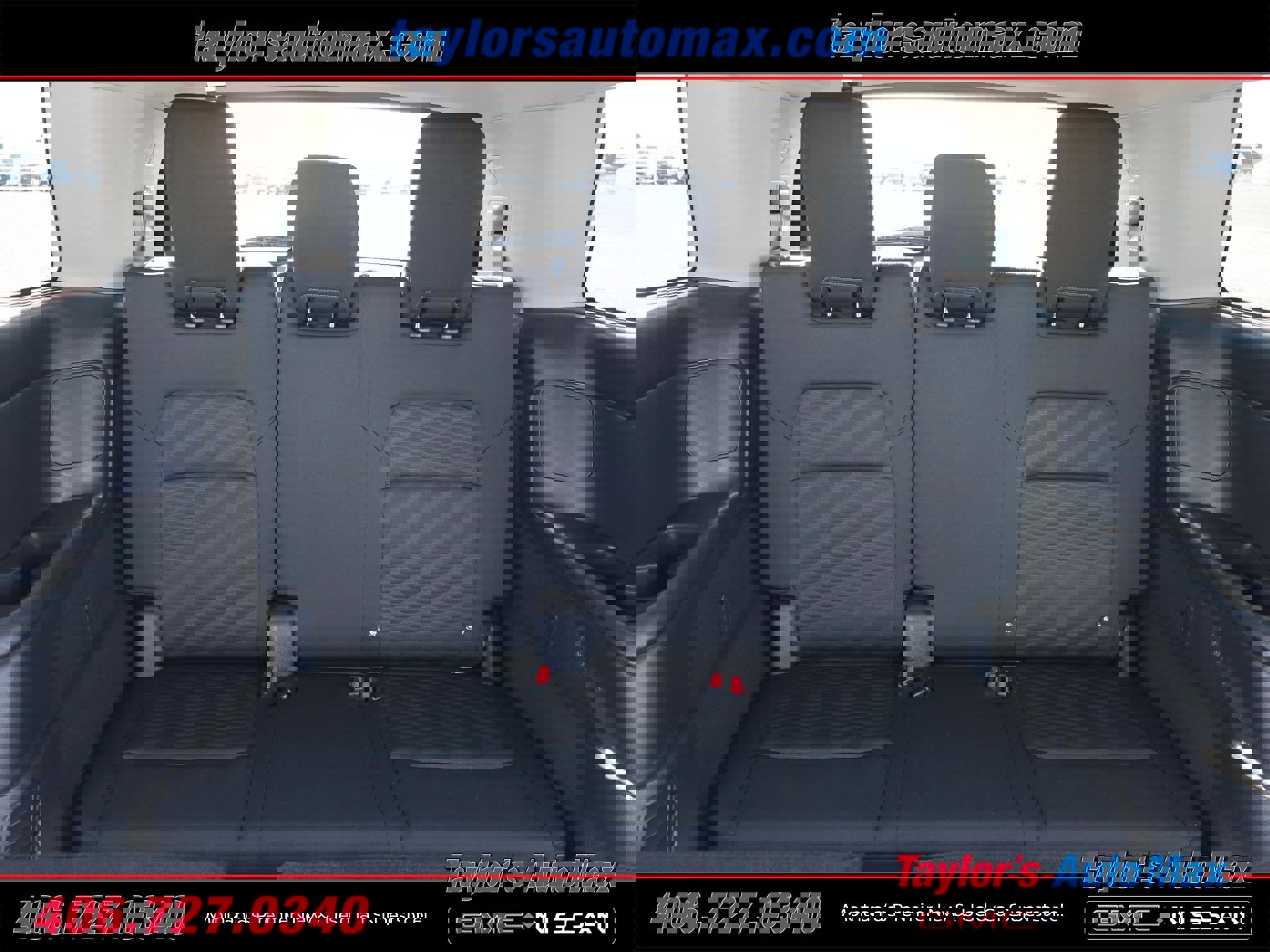 Used 2024 Nissan Pathfinder S image 7