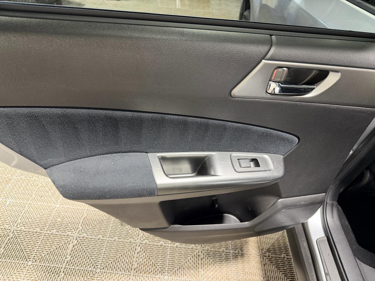 Used 2012 Subaru Forester 2.5X Limited AWD/4WD image 22