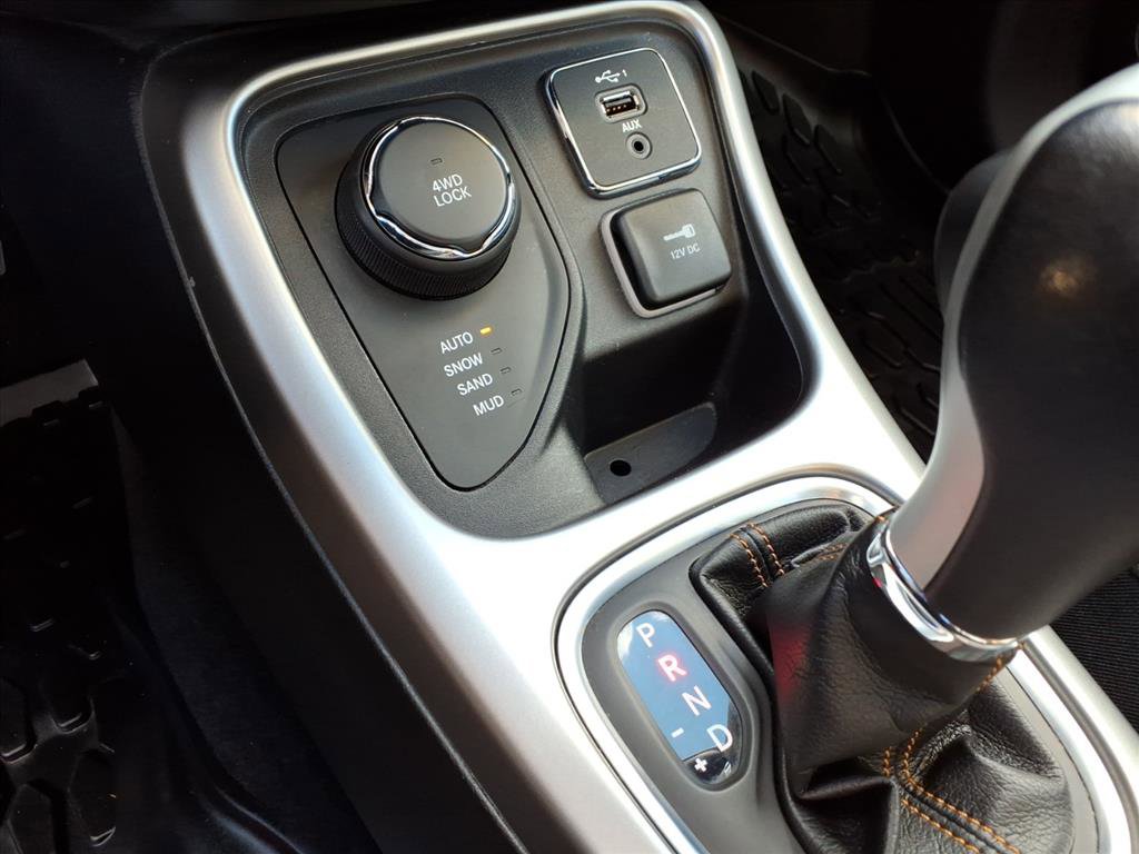 Used 2019 Jeep Compass Latitude w/ Popular Equipment Group image 25