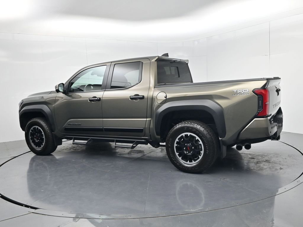 Used 2024 Toyota Tacoma TRD Off-Road w/ TRD Off Road Premium Package AWD/4WD image 5