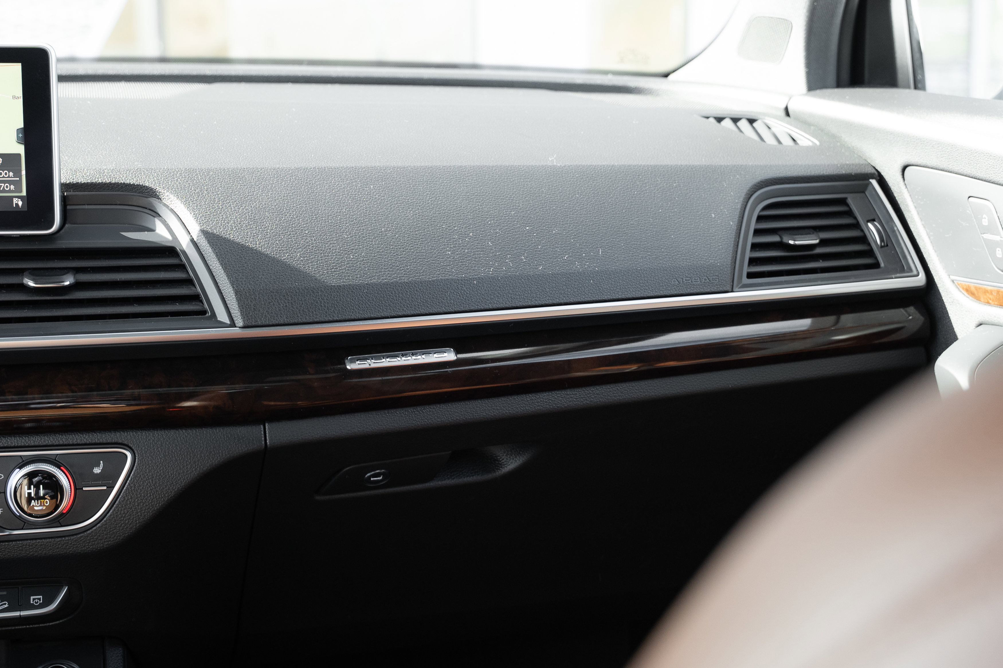 Used 2018 Audi Q5 2.0T Premium Plus w/ Premium Plus Package image 16