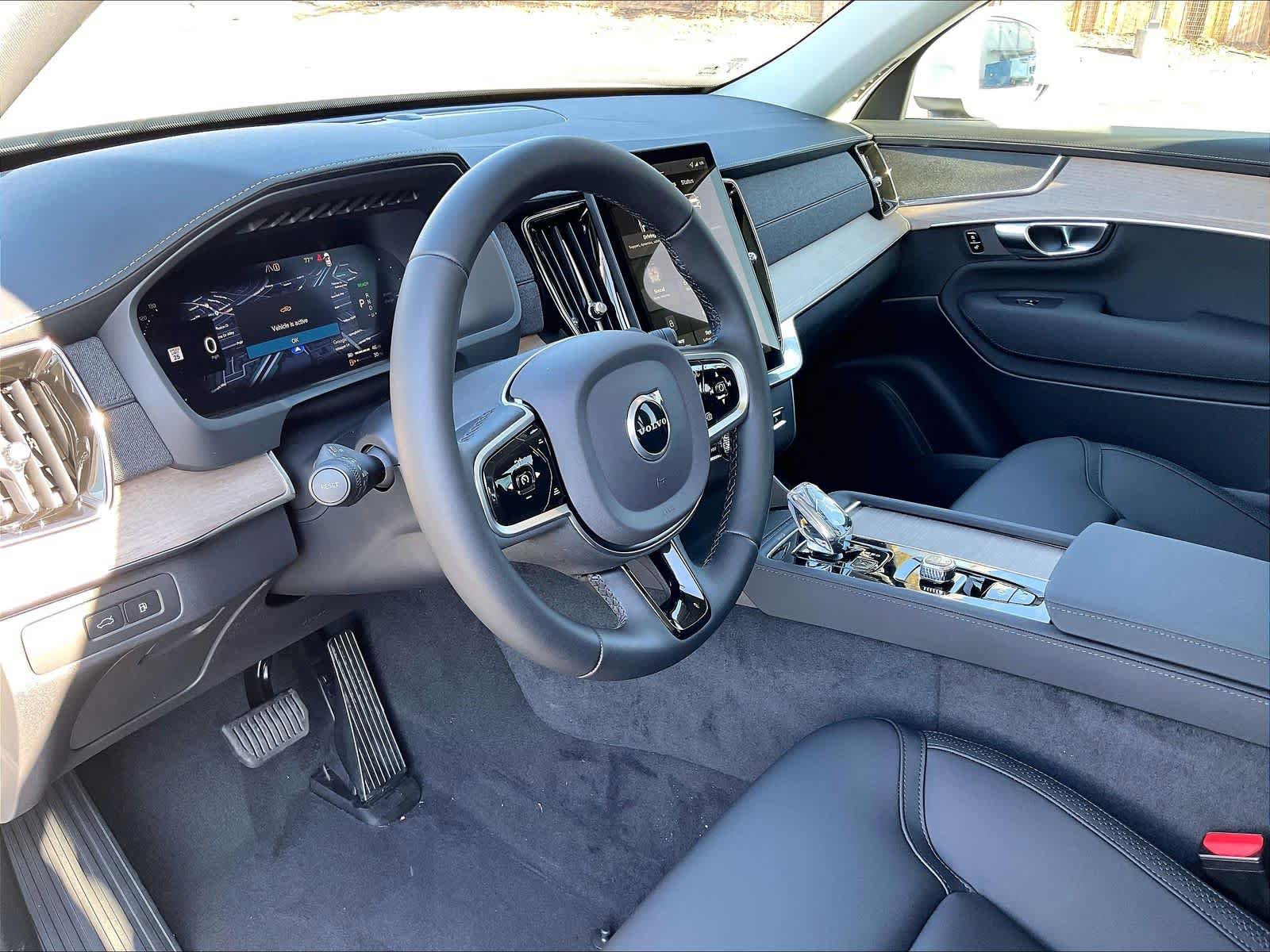 New 2026 Volvo XC90 T8 Plus w/ Protection Package AWD/4WD image 8