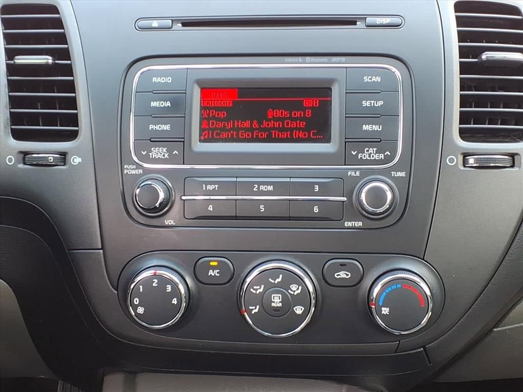 Used 2015 Kia Forte LX w/ Popular Package image 21