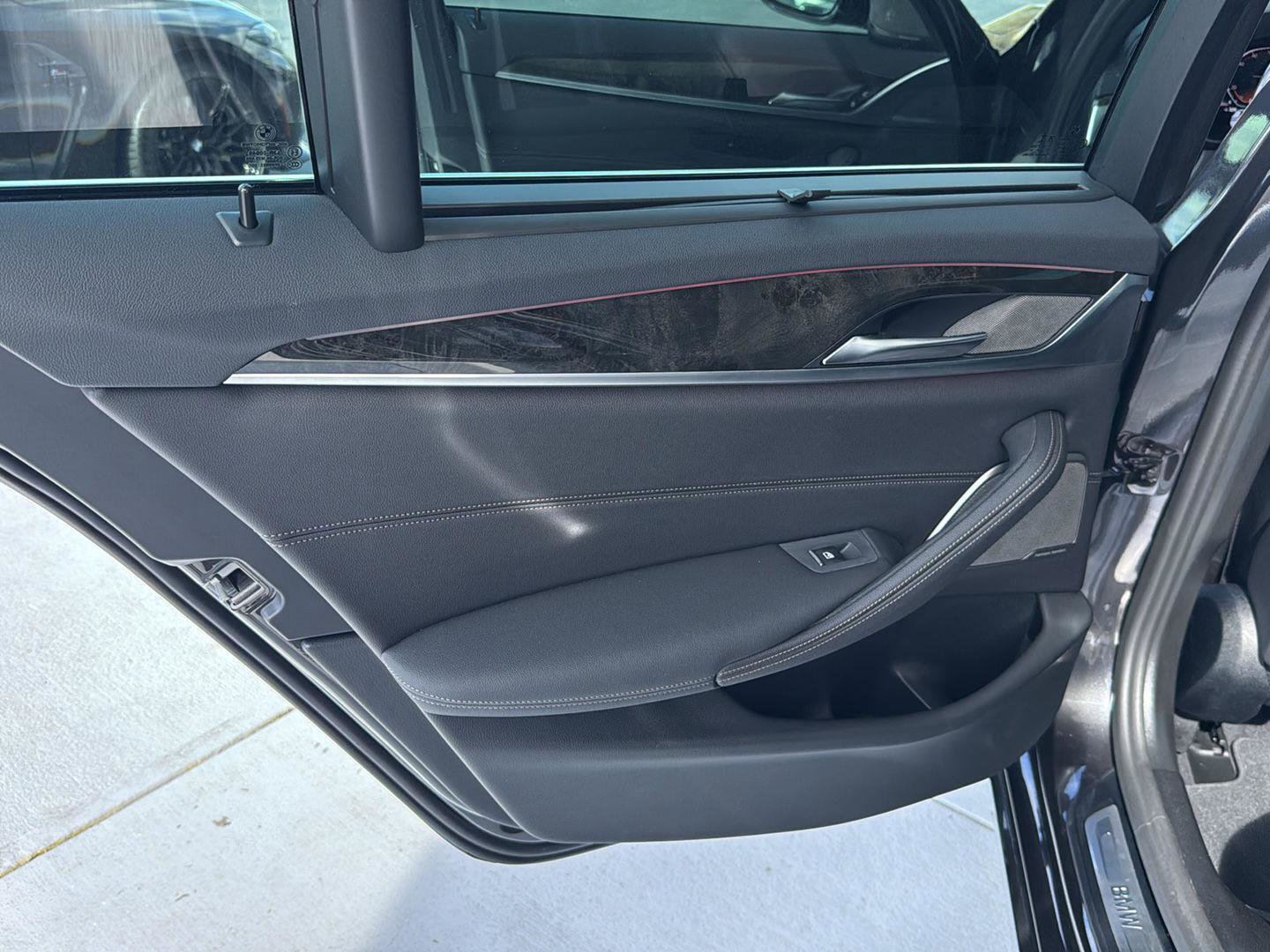 Used 2021 BMW 540i w/ M Sport Package image 15