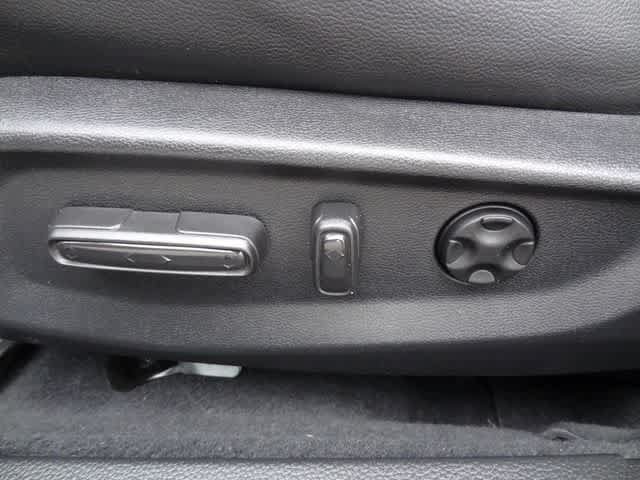 Used 2019 Honda Accord Touring image 8