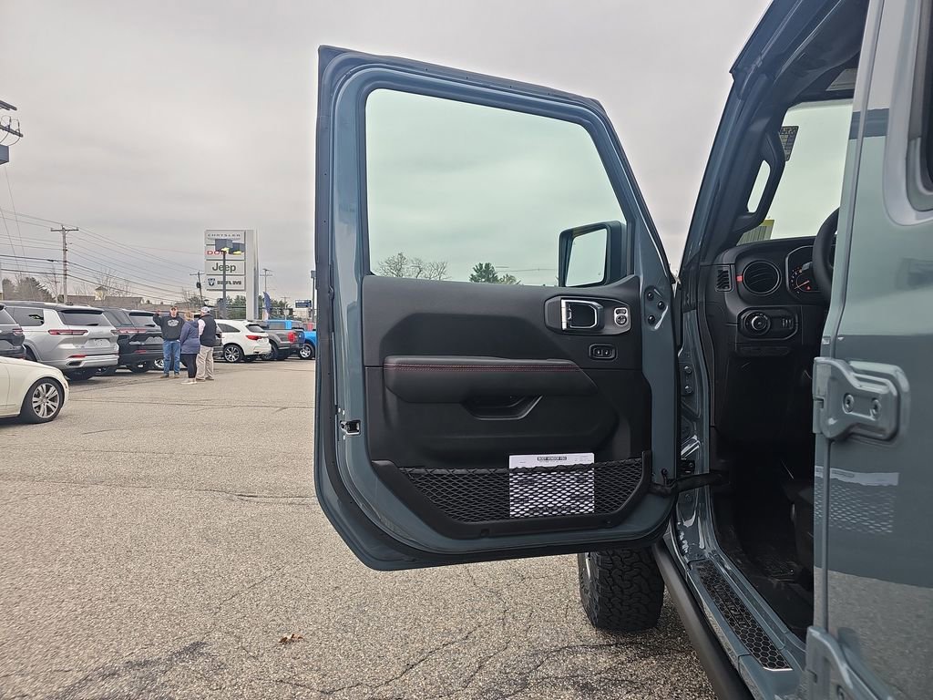 New 2026 Jeep Wrangler Unlimited Rubicon w/ Safety Group image 13