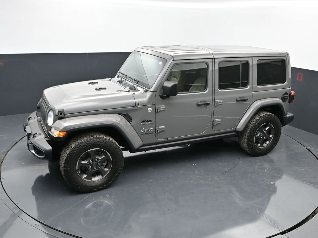 Used 2022 Jeep Wrangler Unlimited Sahara w/ Cold Weather Group image 31